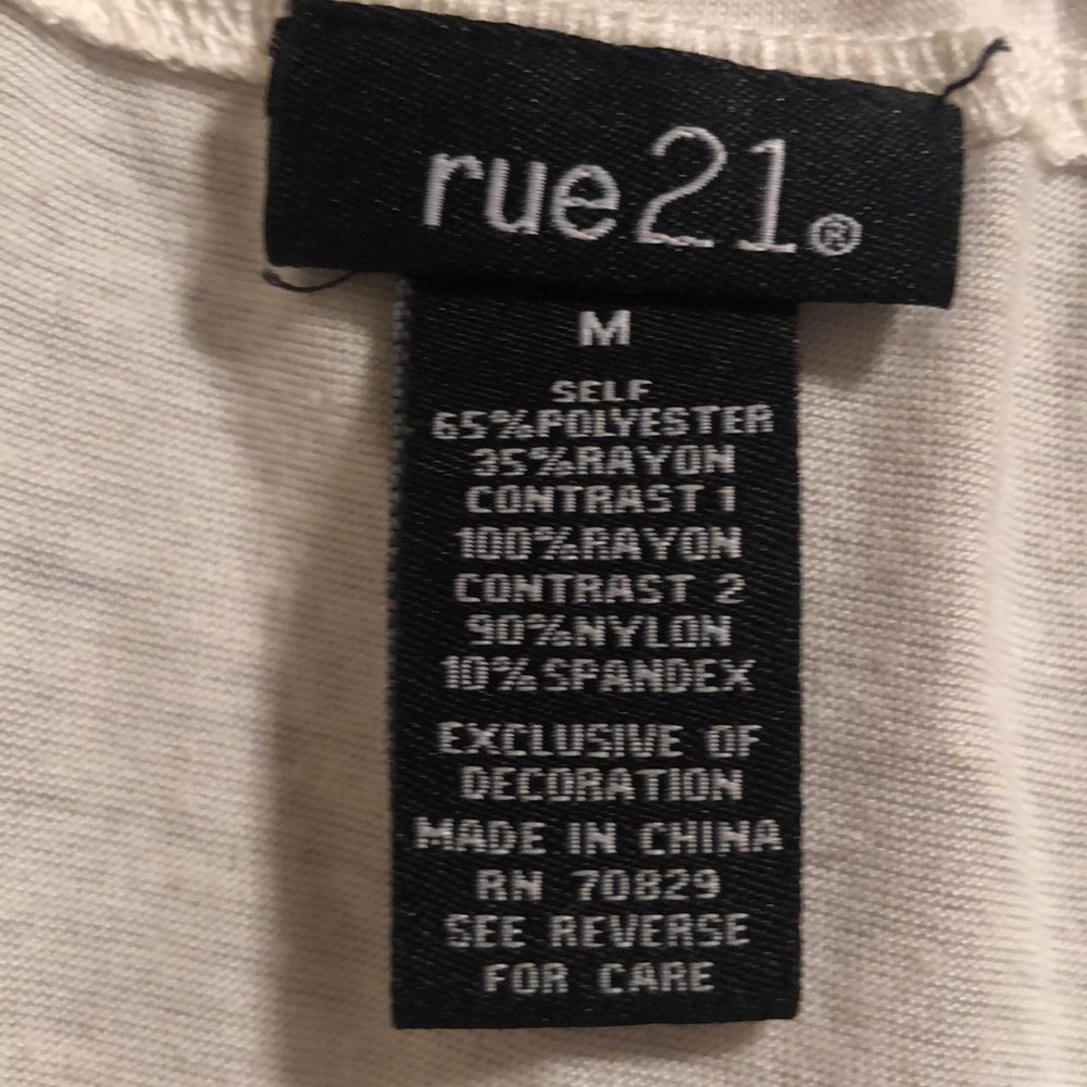 Gently worn Rue21 flowy top. Medium. Lace/crotchet design Ivory. - Picture 4 of 15